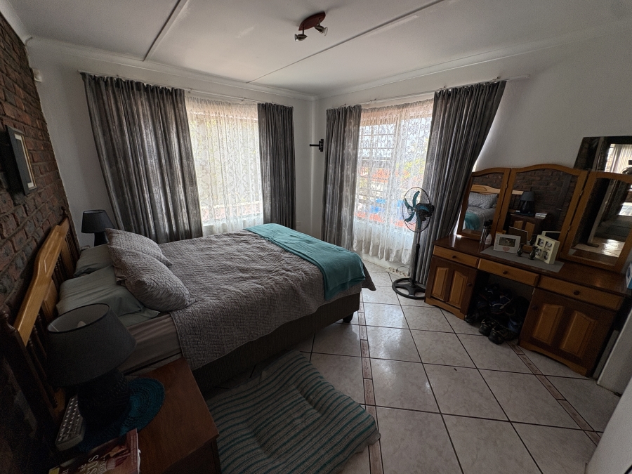 4 Bedroom Property for Sale in Beacon Bay Eastern Cape